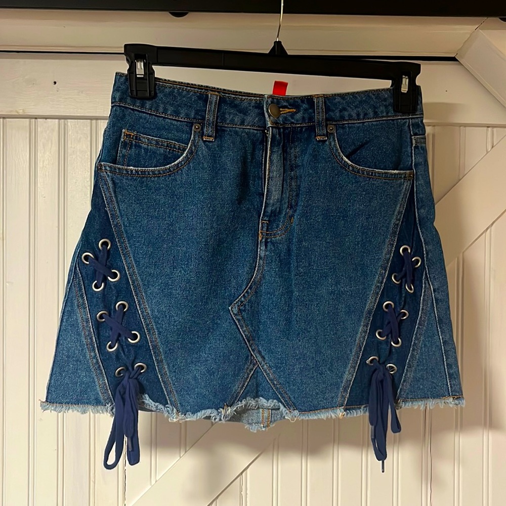 Chelsea and Violet Small denim en skirt